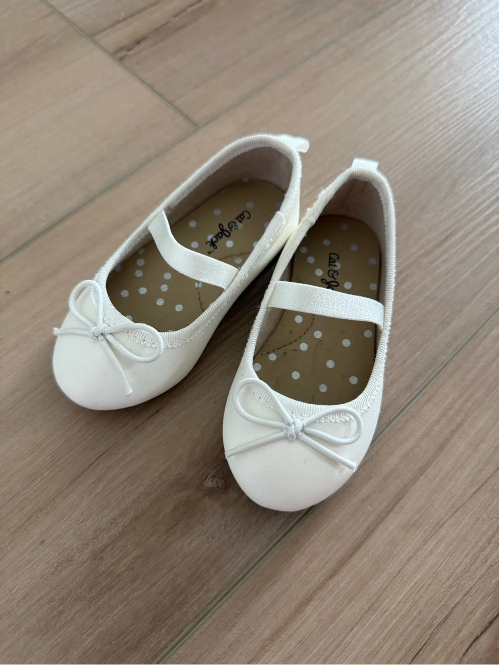 Toddler Girl Cream Ballet Flats with Bow